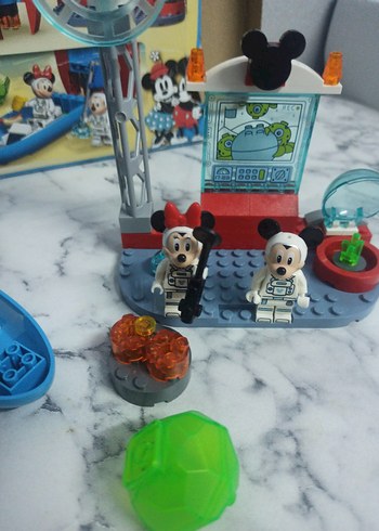 Mickey mouse uzay istasyonu - Görsel 5