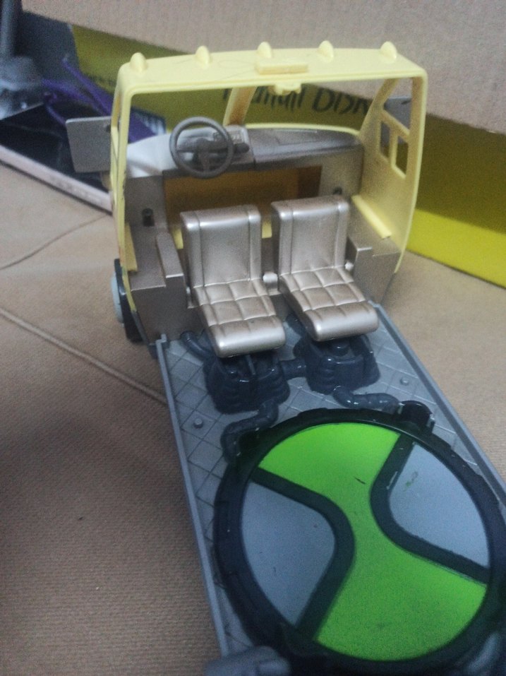 ben10 alien force karavan - Görsel 4