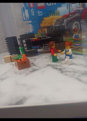 Beden Renk Kırmızı LEGO City Traktör Seti