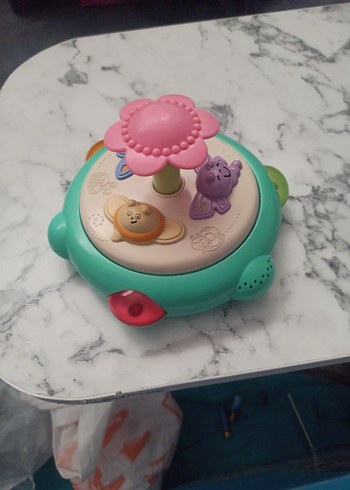 Pastel Renkli Dönen Çiçekli Eğitici Oyuncak hasbro