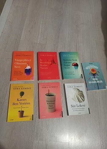 #Esra ezmeci 6 kitap bir defter hepsi tertemiz ve sifir dir 