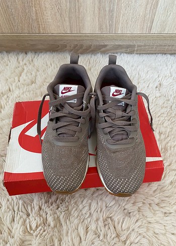 Nike Nike Kahverengi Kadın Dolgu Topuk Spor Ayakkabı