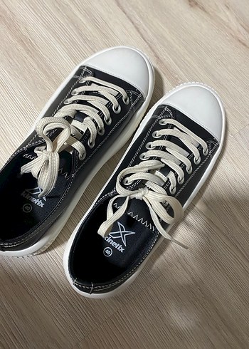 Siyah Bağcıklı Kadın Sneakers kinetix marka