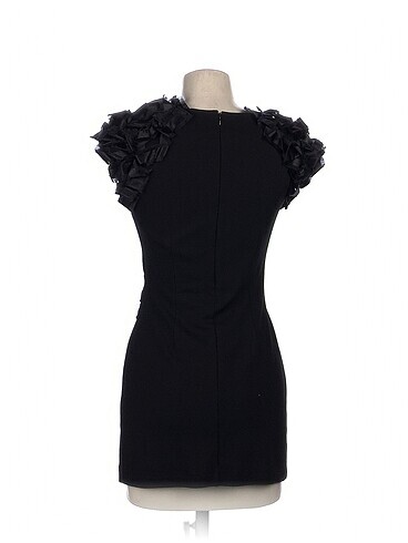 s Beden PreLoved Kısa Elbise %70 İndirimli.
