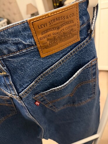 Levis Levis straight