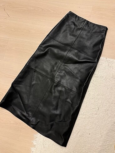 H&M suni deri etek