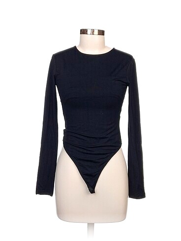 Zara Bluz %70 İndirimli.