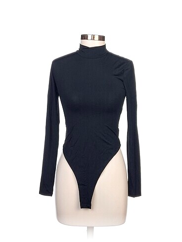 Zara Bluz %70 İndirimli.
