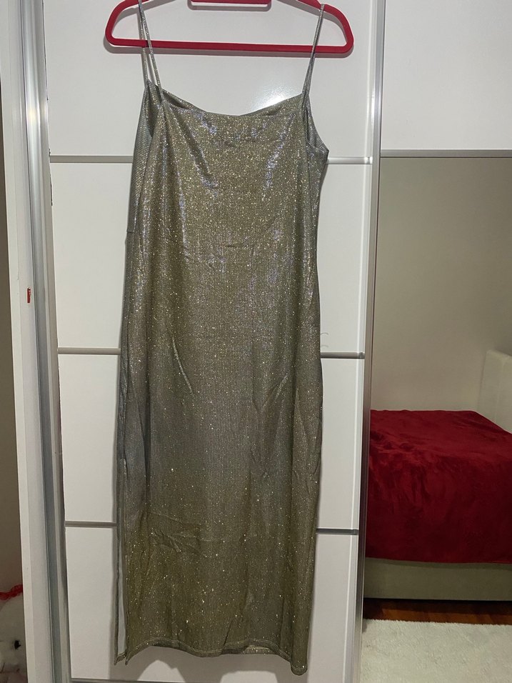 Parlak Altın Renkli Uzun Drapeli Abiye Elbise - Görsel 3