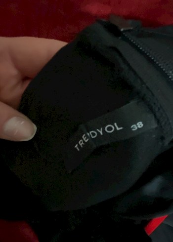 Siyah elbise - Görsel 2