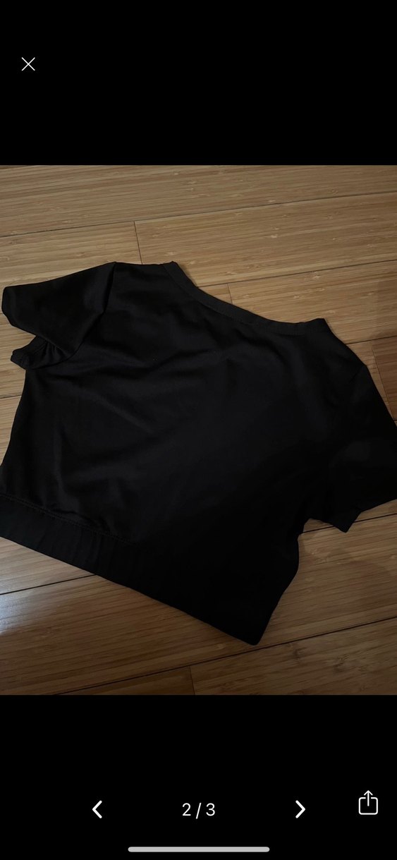 Siyah Kısa Kollu Crop - Görsel 2