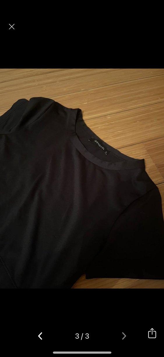 Siyah Kısa Kollu Crop - Görsel 3