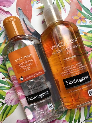 Neutrogena Visibly Clear Temizleme Jeli ve Tonik Set