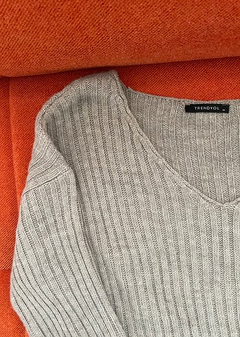 Gri V Yakalı Örgü Kadın Kazak - Görsel 2