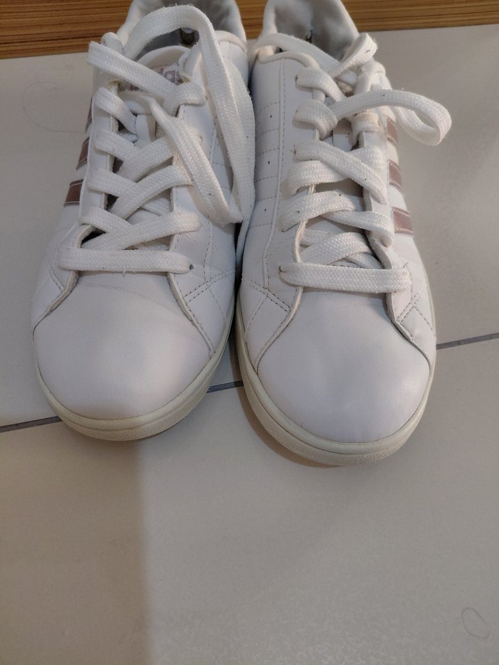 adidas Kadın Spor Ayakkabı - Görsel 3