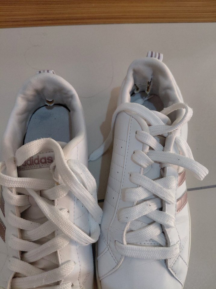 adidas Kadın Spor Ayakkabı - Görsel 4