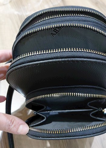 Siyah Deri Fermuarlı  armine Kadın Çanta - Görsel 2