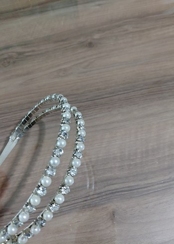 İnci Detaylı Metal Taç - Görsel 4