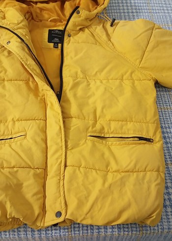 Sarı Kapüşonlu Kadın Kışlık Mont - Görsel 3