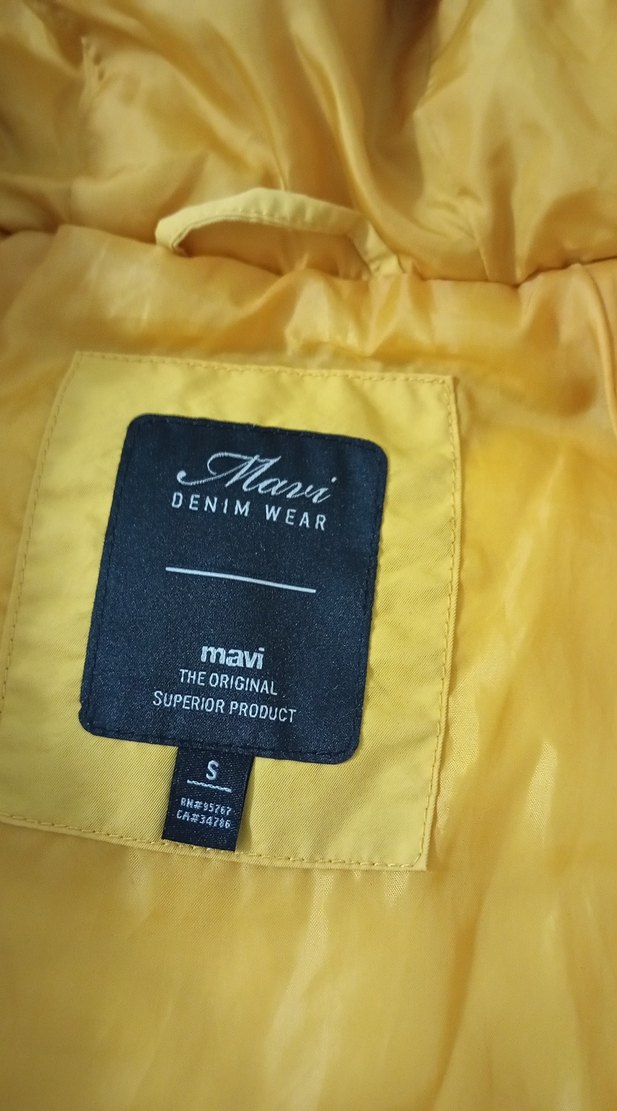 Sarı Kapüşonlu Kadın Kışlık Mont - Görsel 2