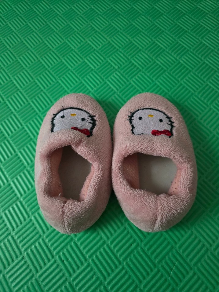 Nakışlı Pembe Kız Çocuk Ev Terliği - Görsel 3