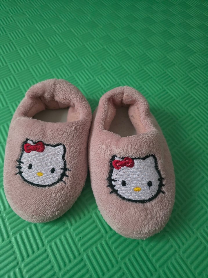 Nakışlı Pembe Kız Çocuk Ev Terliği - Görsel 2