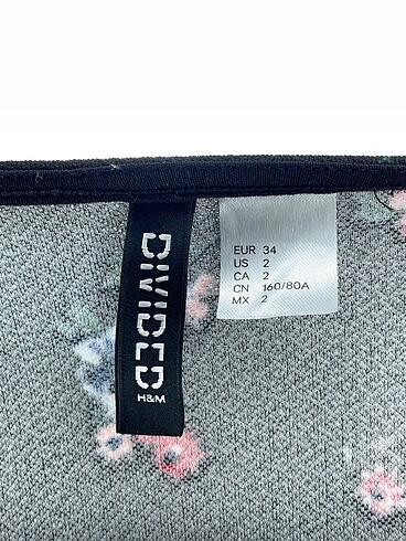 34 Beden çeşitli Renk H&M Kısa Elbise %70 İndirimli.