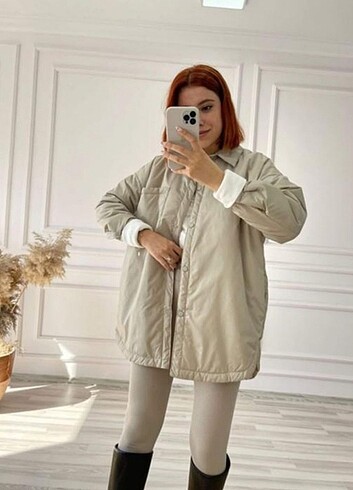Elyaf Kaplamalı Kapitone Bej Mont
