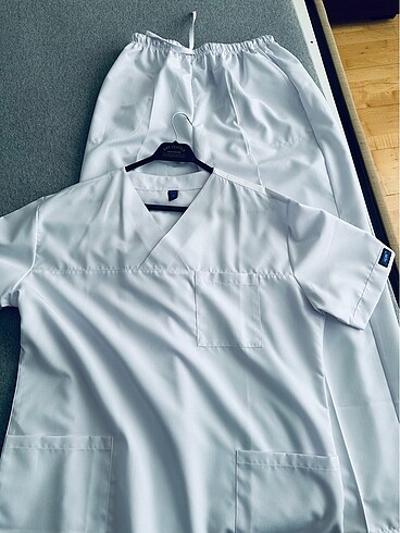 UÇAK MARKA BEYAZ SCRUBS- HİÇ KULLANILMADI (3 Numara) - Görsel 3