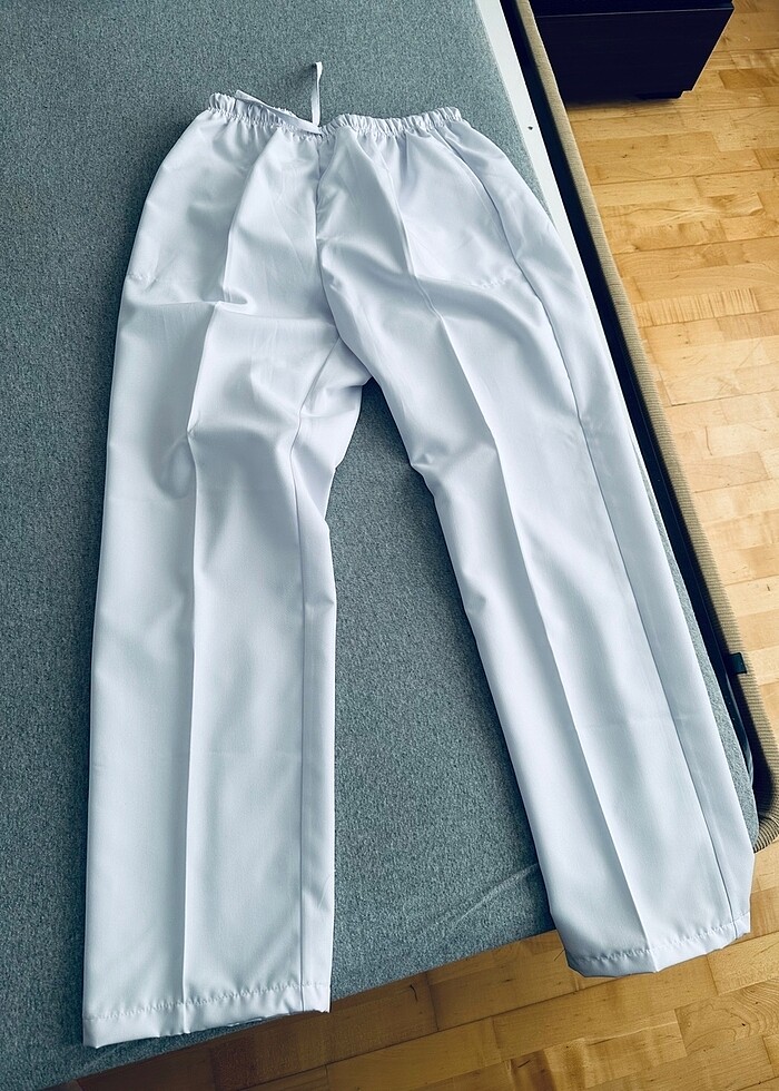 UÇAK MARKA BEYAZ SCRUBS- HİÇ KULLANILMADI (3 Numara) - Görsel 2