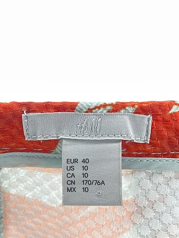 40 Beden çeşitli Renk H&M Midi Etek %70 İndirimli.