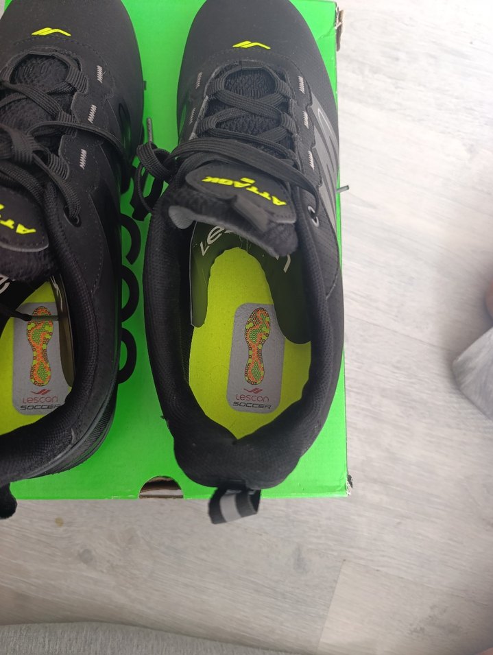 Lescon halı saha ayakkabısı - Görsel 4