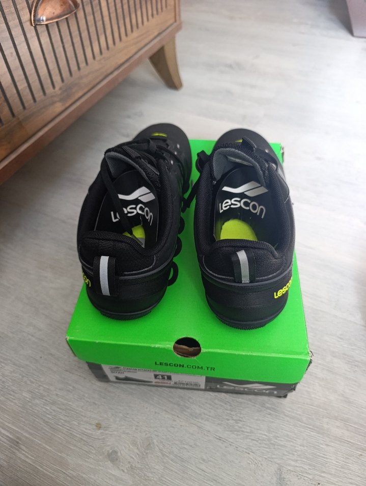 Lescon halı saha ayakkabısı - Görsel 3