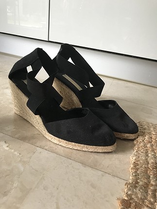 Nine west bir kere kullanıldı