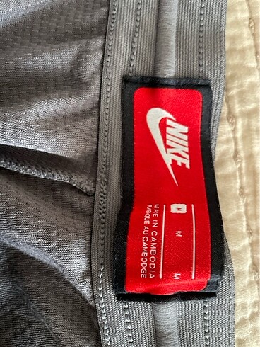m Beden Nike erkek şort