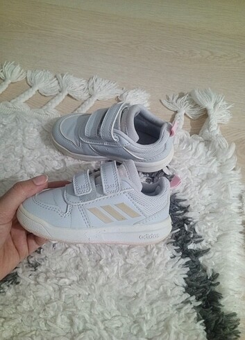 Adidas Spor ayakkabı