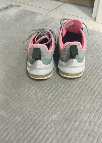 Gri Nike Spor Ayakkabı - Görsel 4