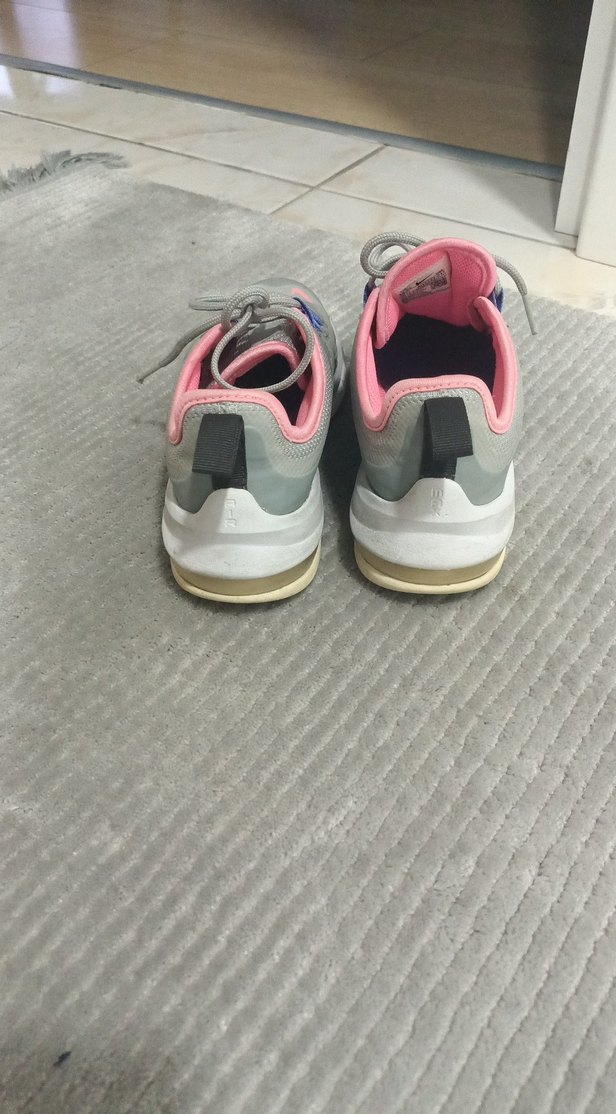 Gri Nike Spor Ayakkabı - Görsel 4