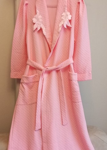 Pembe Nakışlı Kadın Sabahlık - Görsel 3