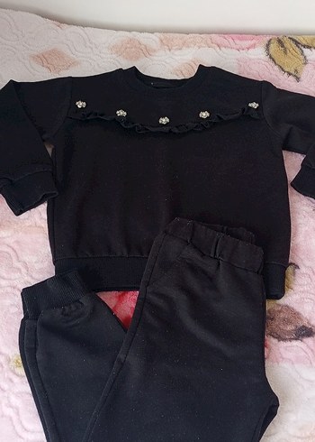 Siyah Fırfırlı Çocuk Eşofman Takımı - Görsel 5