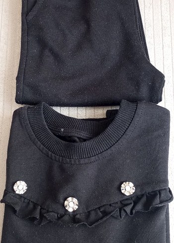 Siyah Fırfırlı Çocuk Eşofman Takımı - Görsel 4