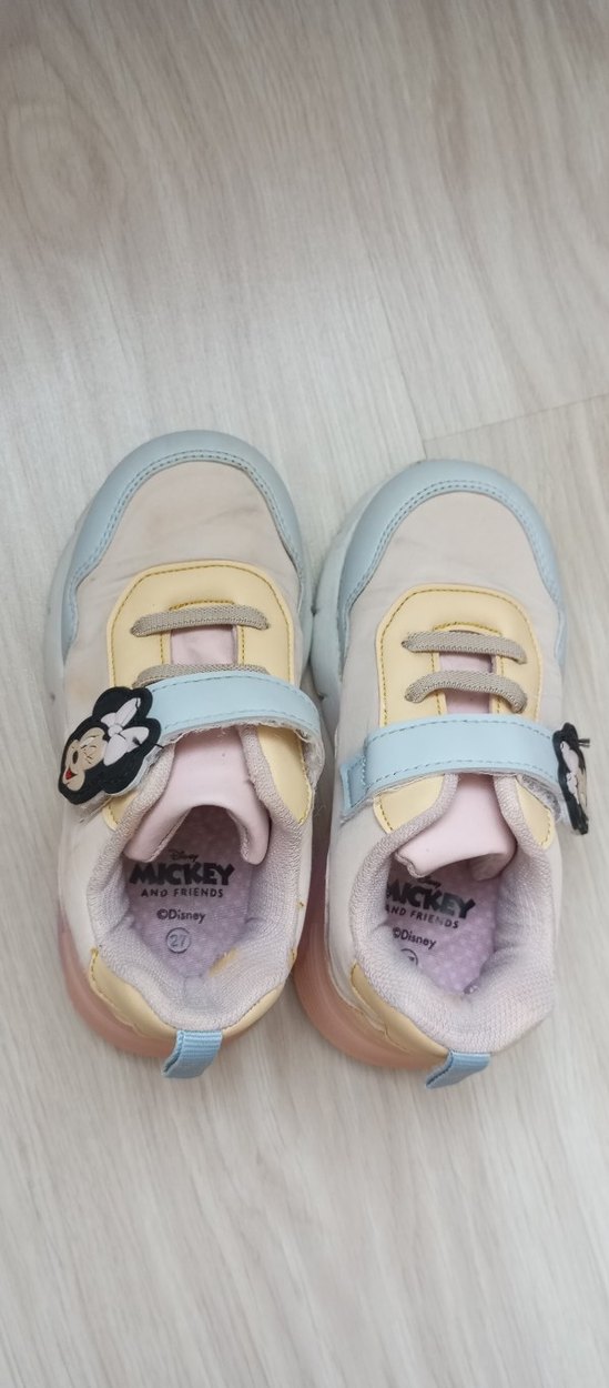 Kız Çocuk Işıklı Spor Ayakkabı - Görsel 3