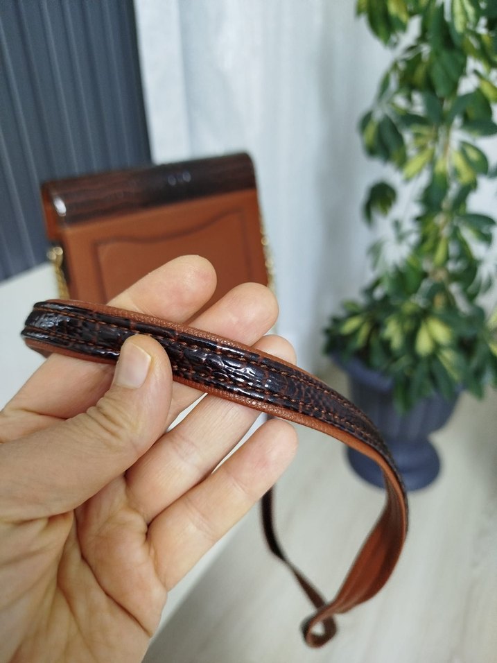 Zincir Detaylı Kahverengi Deri Kadın Çanta - Görsel 4