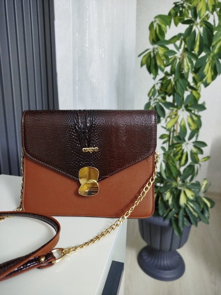 Zincir Detaylı Kahverengi Deri Kadın Çanta - Görsel 2