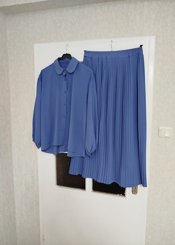 Mavi Kadın Ofis Takımı - Midi Pilili Etek ve Uzun Kollu Bluz - Görsel 8