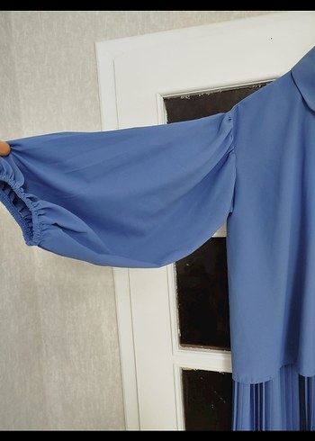 Mavi Kadın Ofis Takımı - Midi Pilili Etek ve Uzun Kollu Bluz - Görsel 3