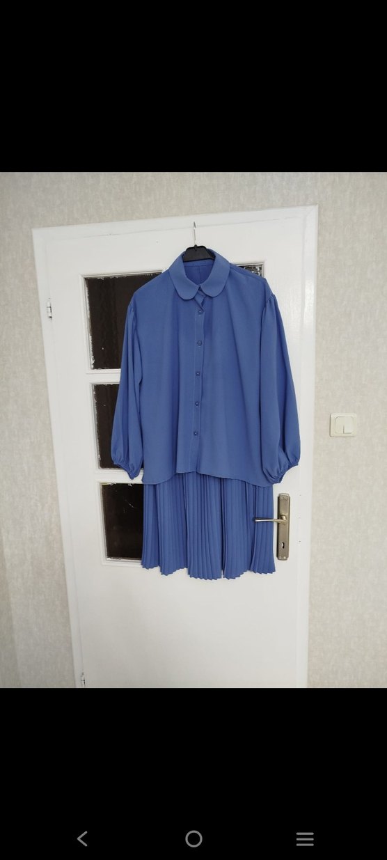 Mavi Kadın Ofis Takımı - Midi Pilili Etek ve Uzun Kollu Bluz - Görsel 5