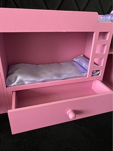  Beden Barbie yatağı?