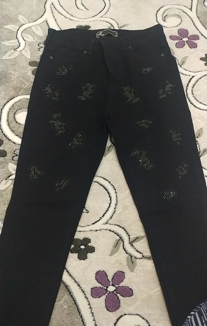 Siyah Payetli Nakışlı Kadın Jean - Görsel 2