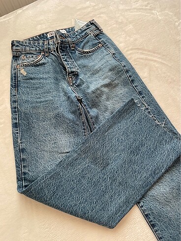 Zara straight jean